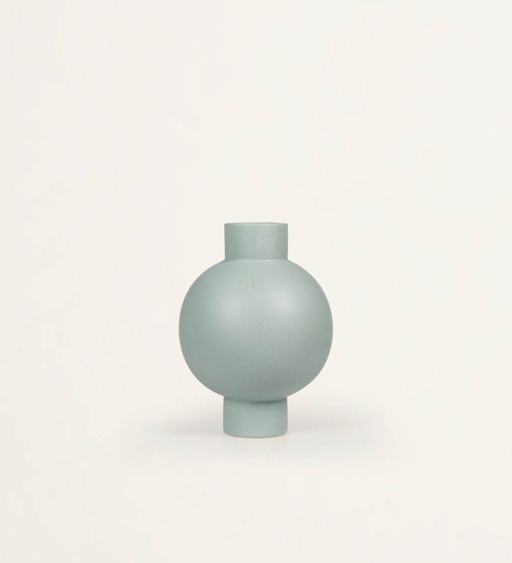 Ceramic vase in green