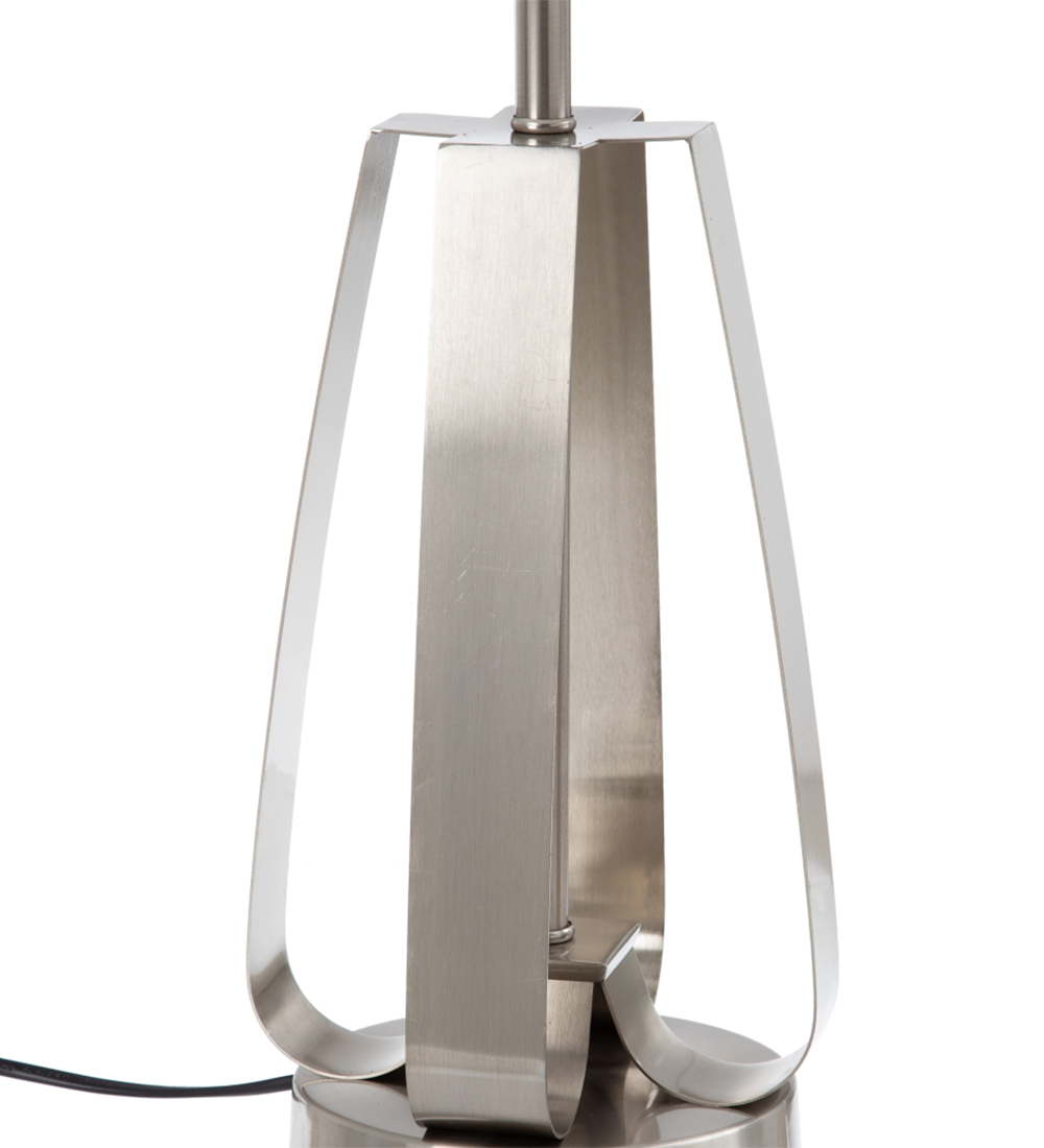 Lampe de table en métal argenté