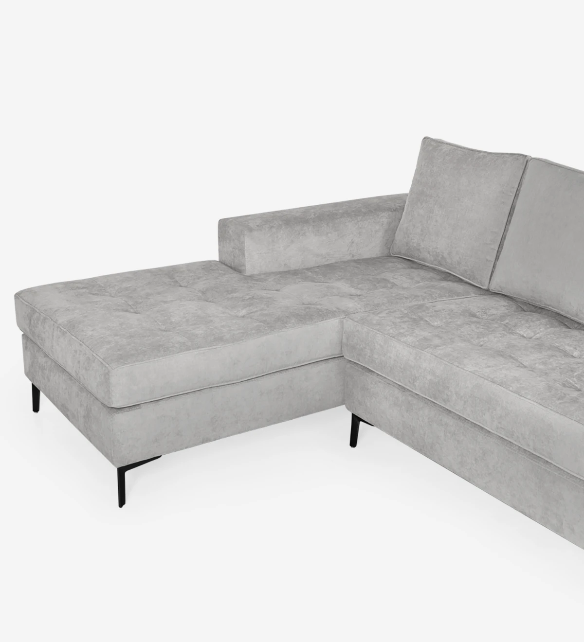 Sofá de 2 plazas con chaise longue. Tapizado en tejido, con pies de metal lacado en negro.