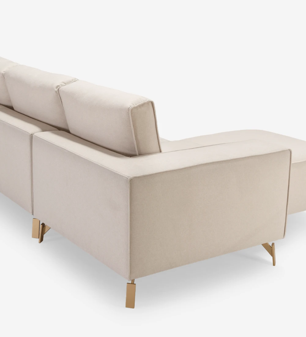 Sofá de 2 lugares com chaise longue, estofado a tecido, pés metálicos em lacado dourado.