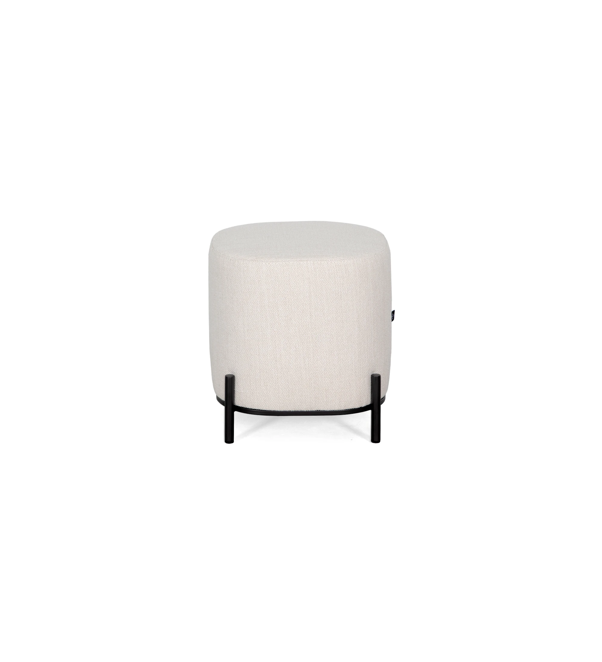 Cannes square puff, upholstered in pearl fabric, black lacquered metal feet, 38 x 38 cm.