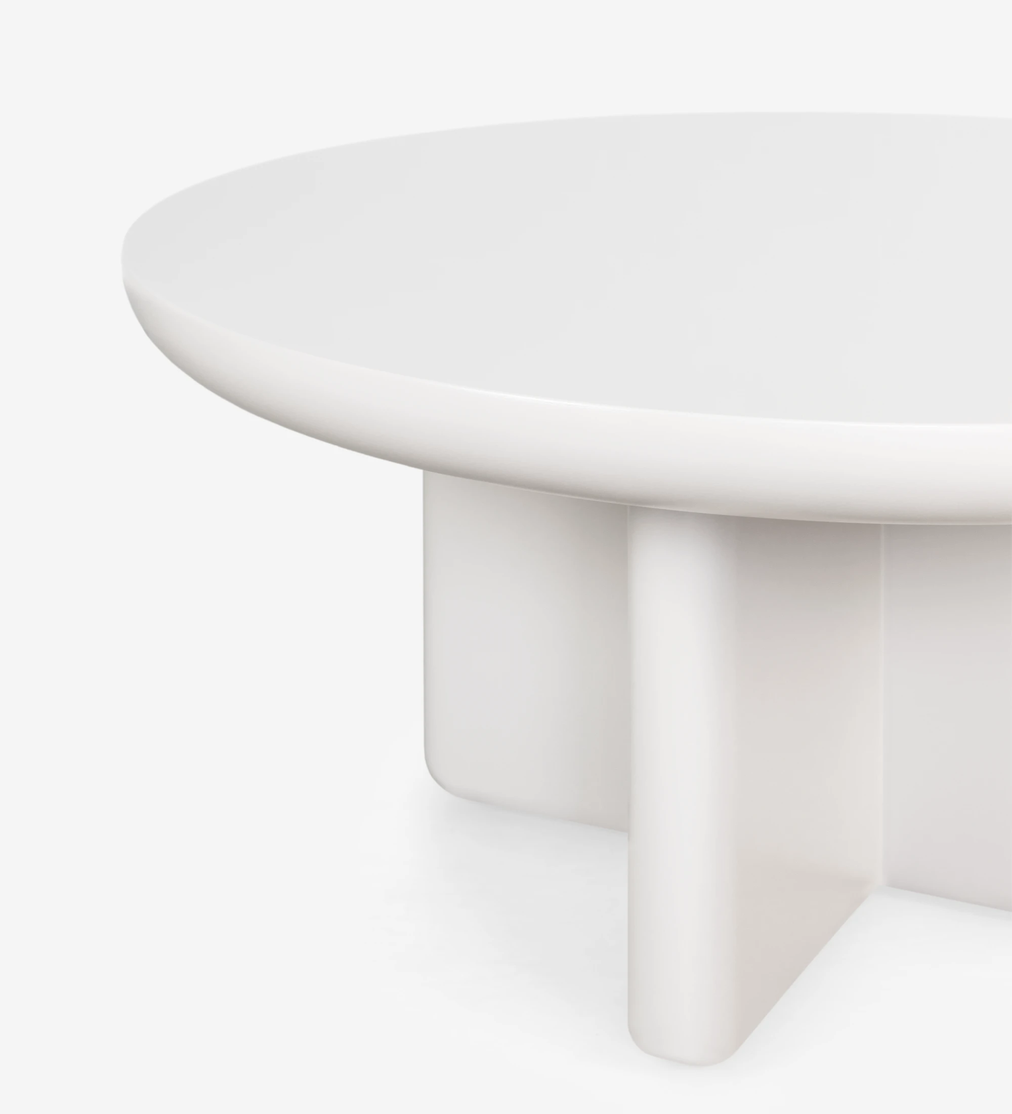 Mónaco round center table in pearl lacquer, Ø 75 cm.