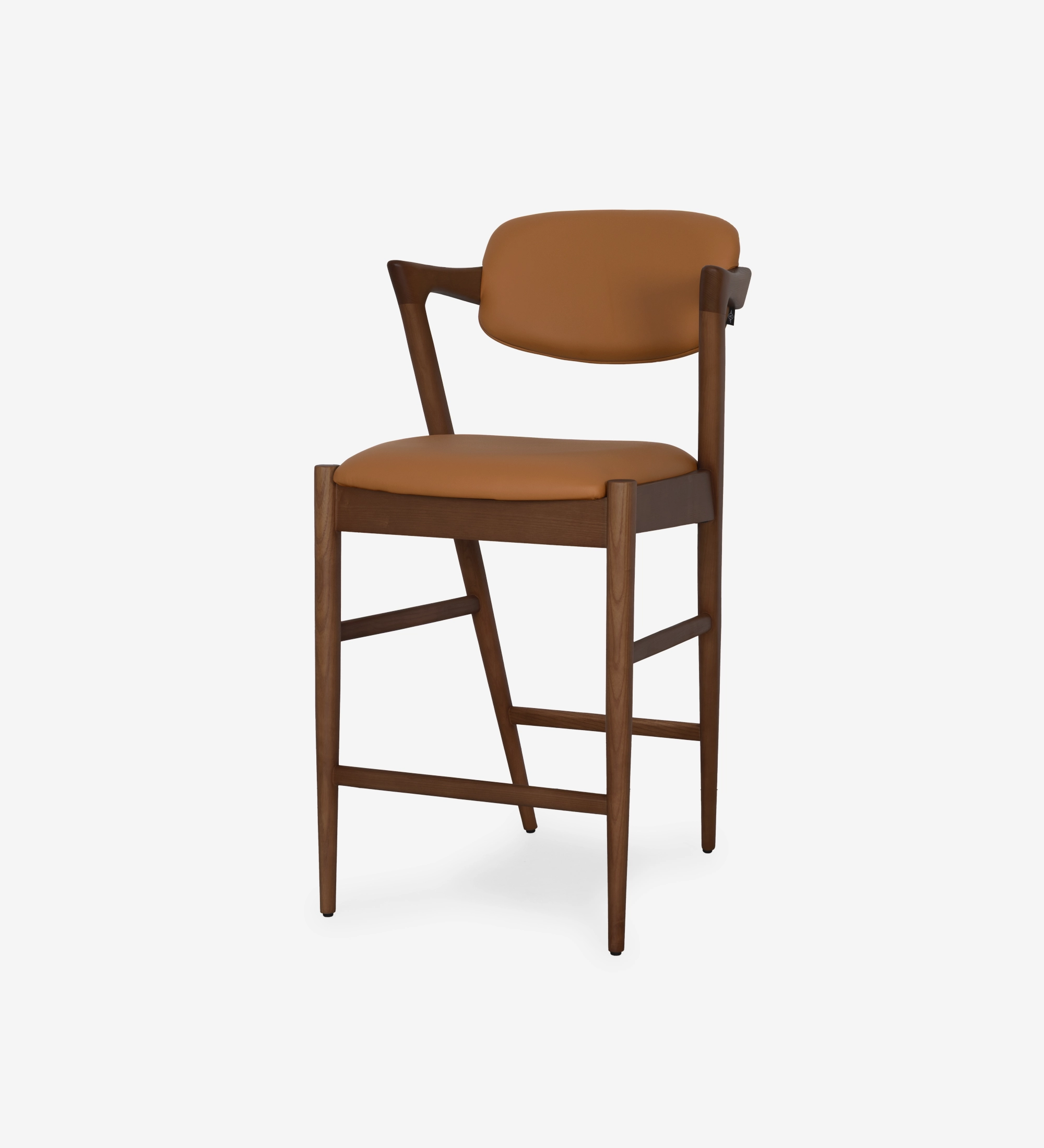 Stool in walnut-colored ash wood, with seat and back upholstered in leather.