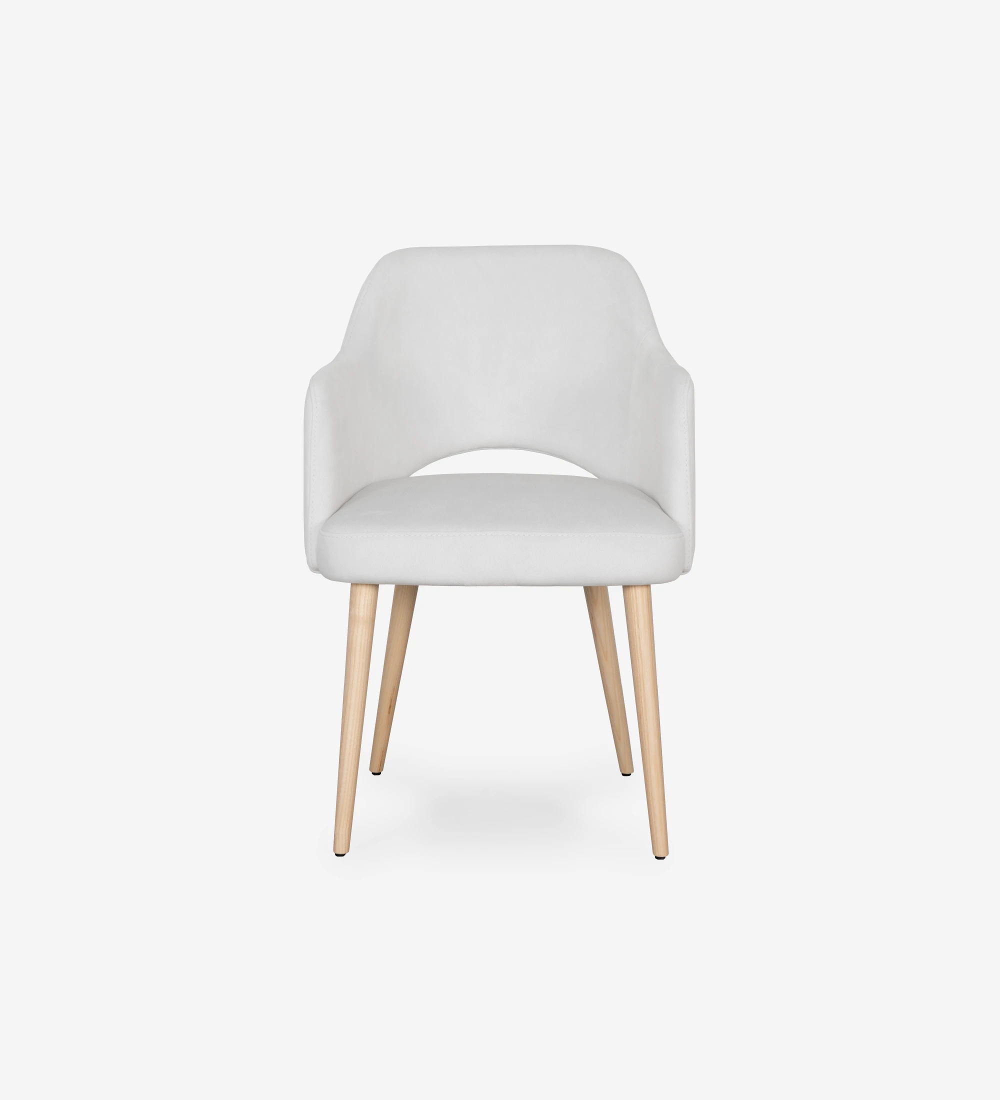 Chair with arms upholstered in pearl fabric, with natural colored wooden legs.