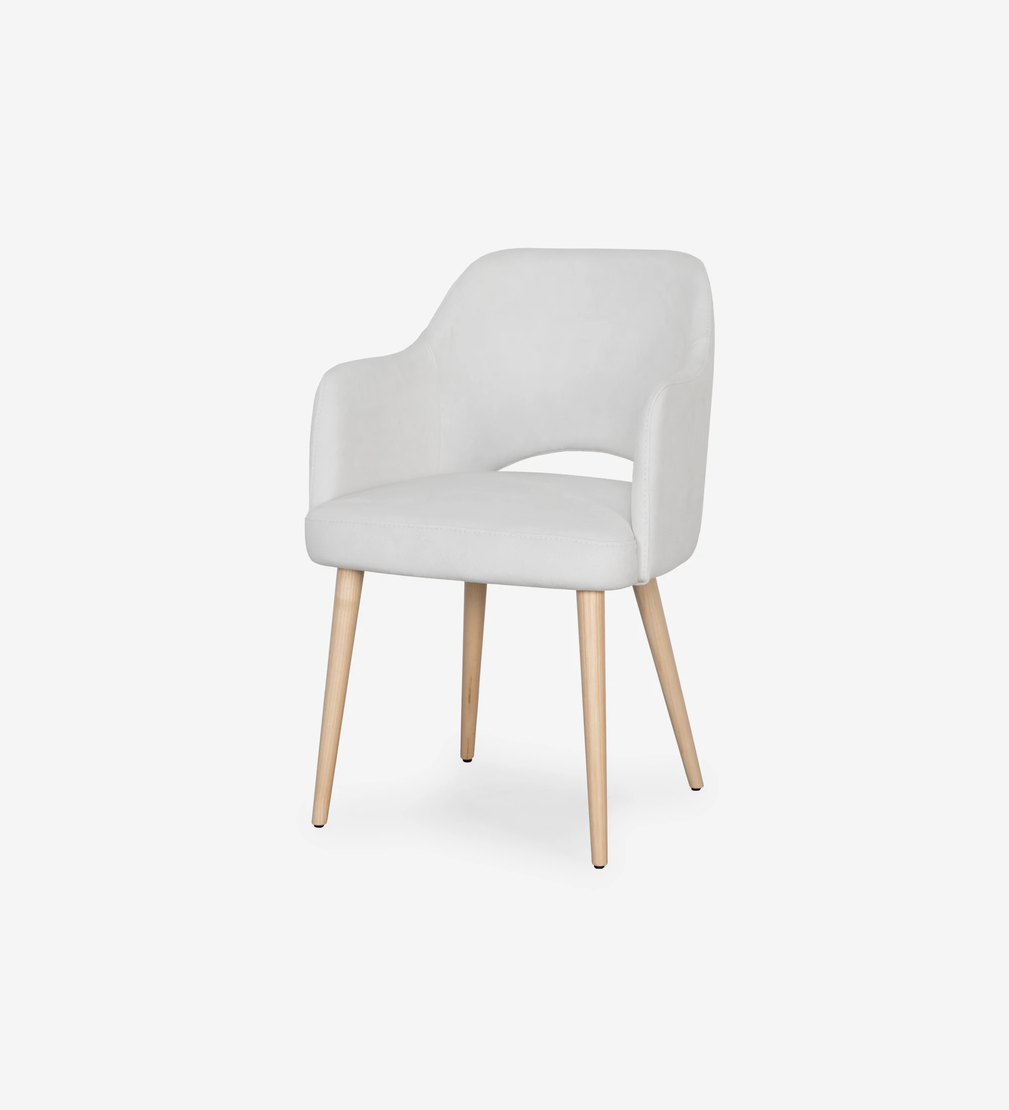 Chair with arms upholstered in pearl fabric, with natural colored wooden legs.