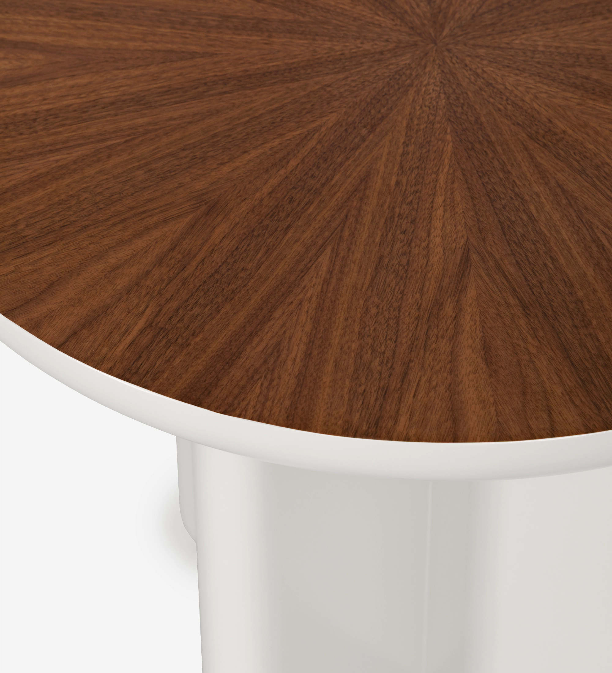 Mónaco round center table in pearl lacquer with natural walnut veneer top, Ø 55 cm.