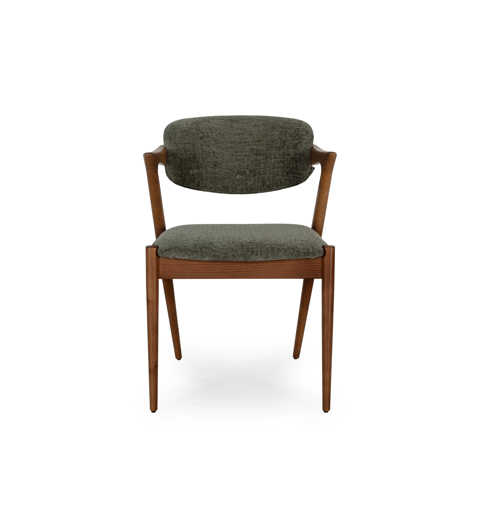 Silla en madera de fresno color nogal, con asiento y respaldo tapizado en tejido verde.