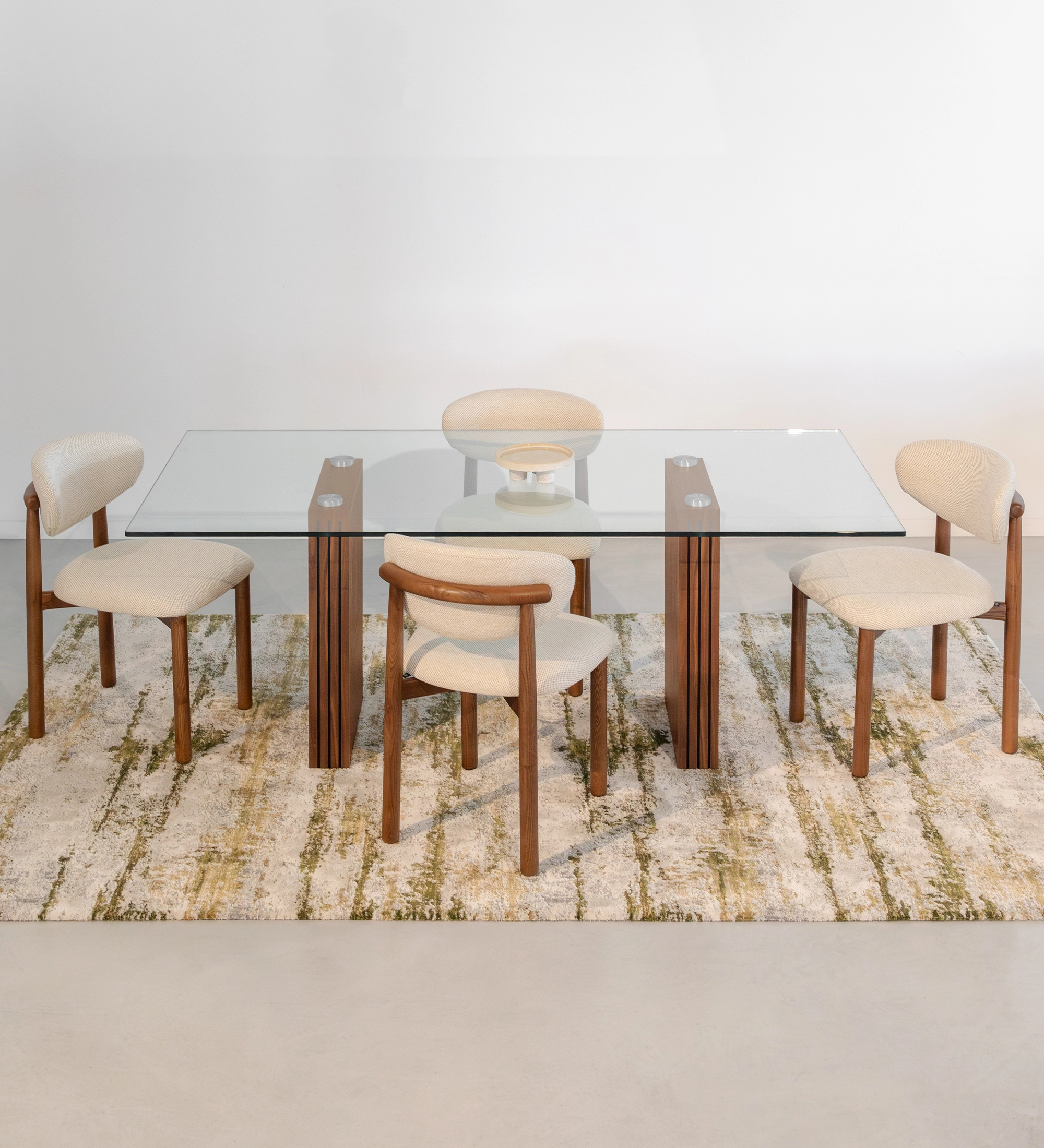 Cannes rectangular dining table 200 x 98 cm, glass top, natural walnut slatted feet.