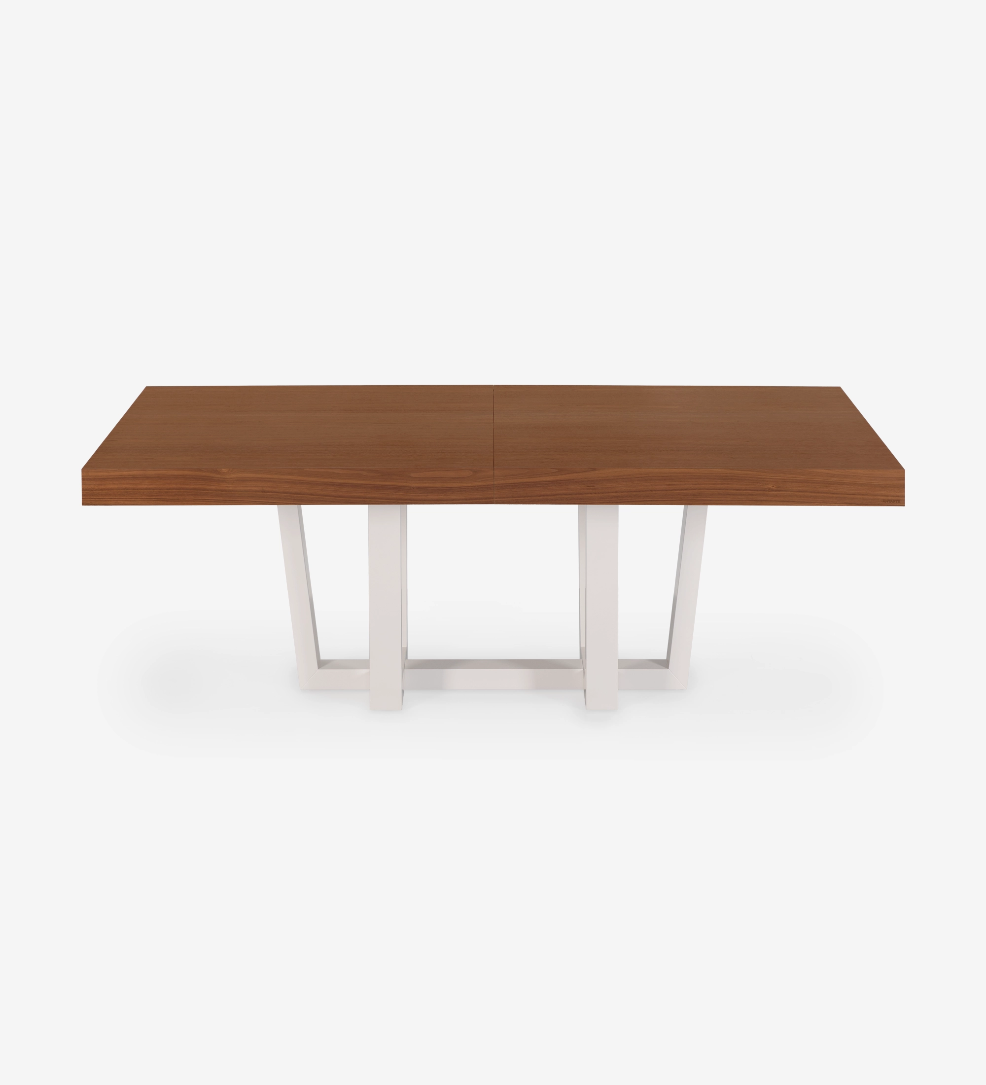 Mesa de jantar extensível retangular com tampo em nogueira natural e pé lacado a pérola.