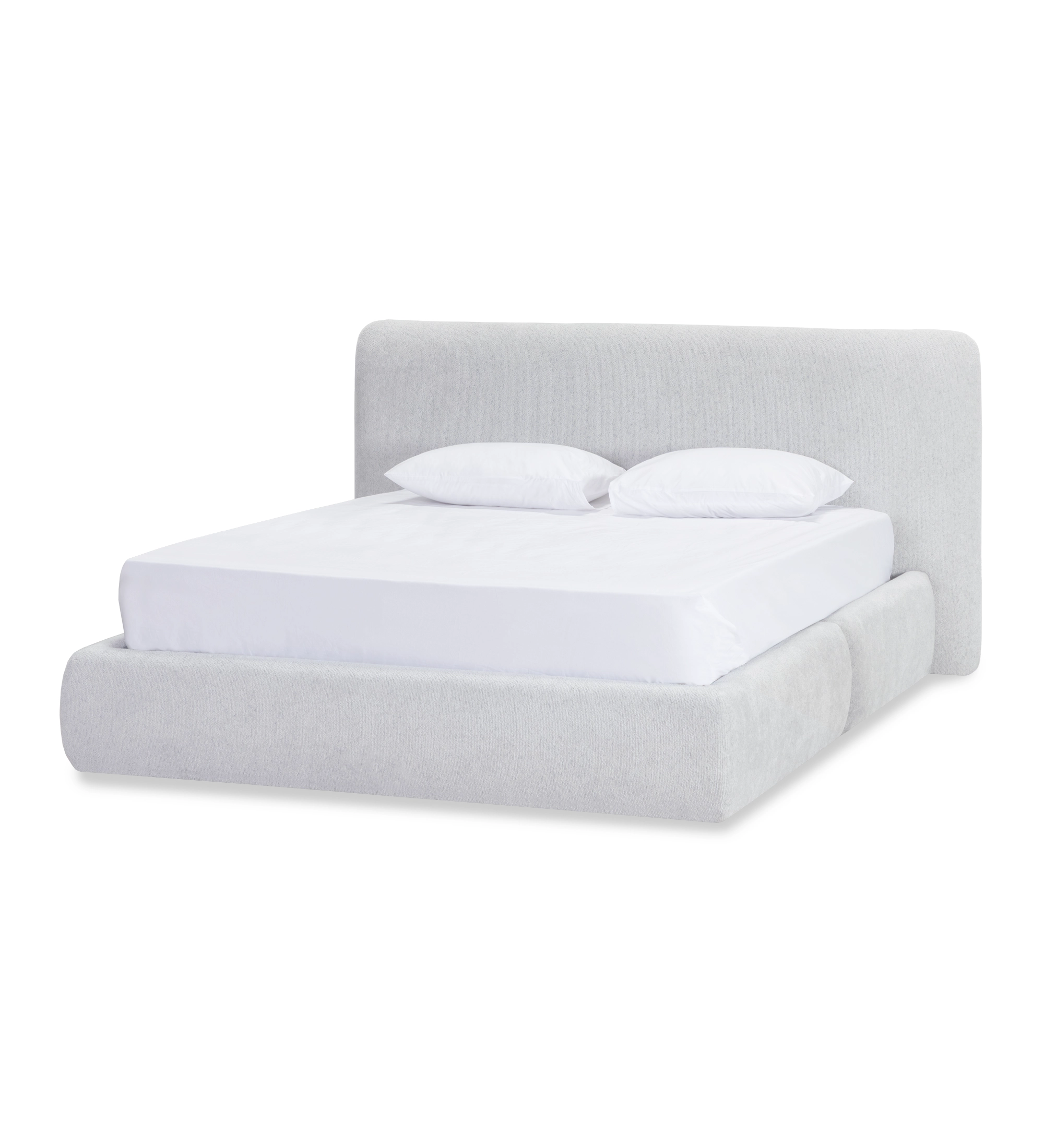 Cama de casal com cabeceira curta, estofada a tecido cinzento.