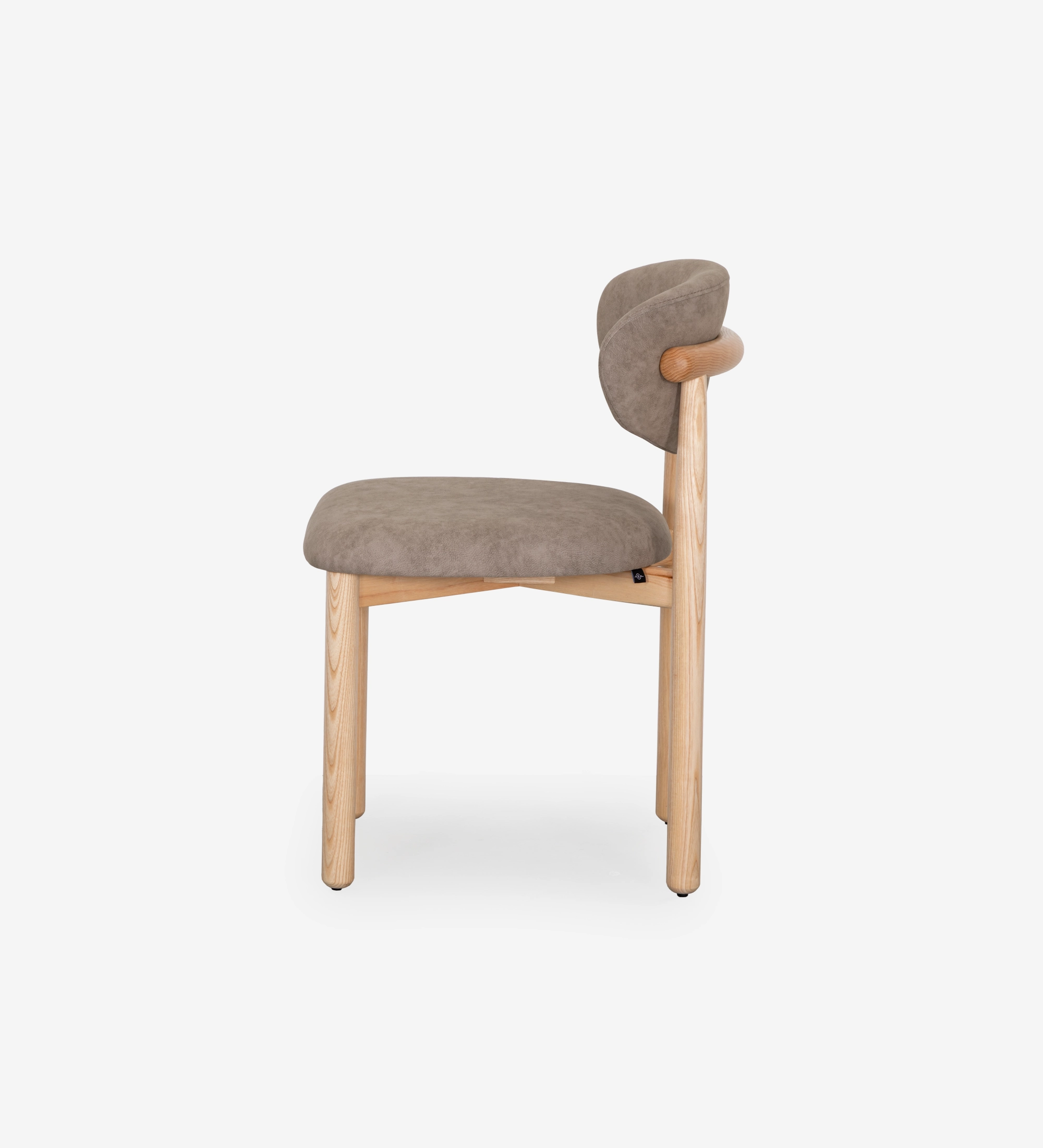 Chair in natural ash wood, with seat and backrest upholstered in toffee fabric.