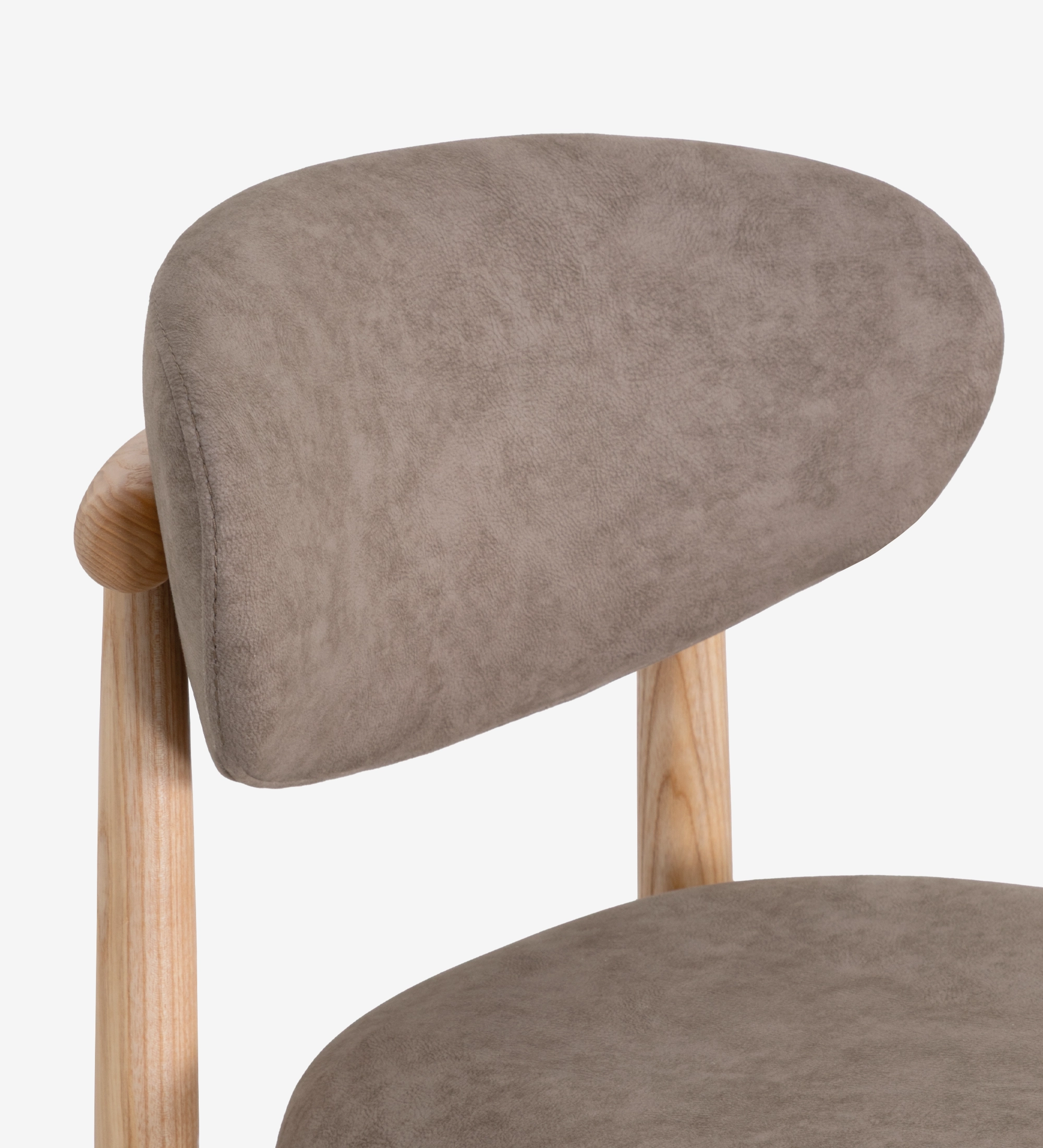 Chair in natural ash wood, with seat and backrest upholstered in toffee fabric.