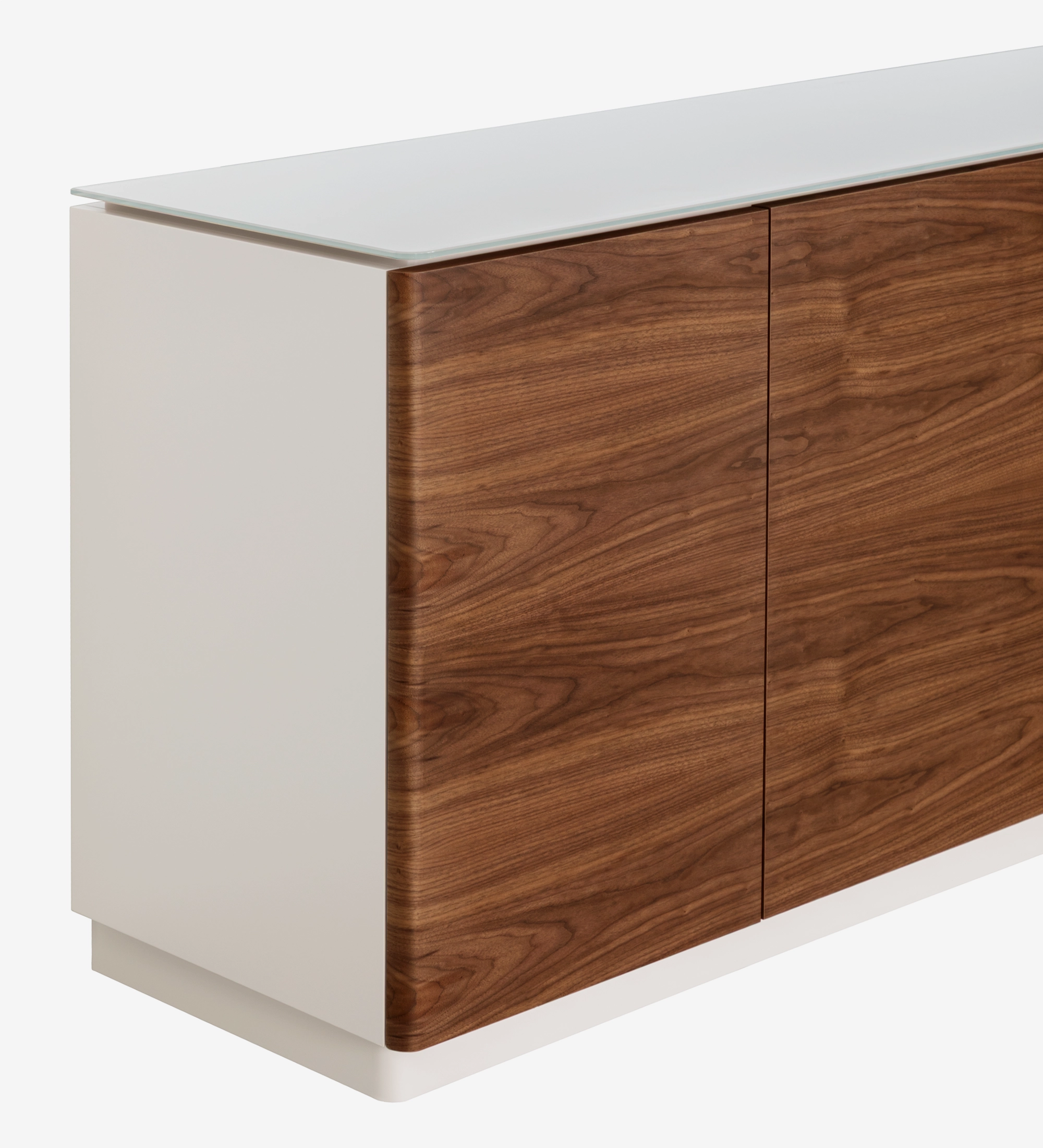 Sideboard with 4 doors in natural walnut, 2 drawers, glass top and pearl lacquered structure.