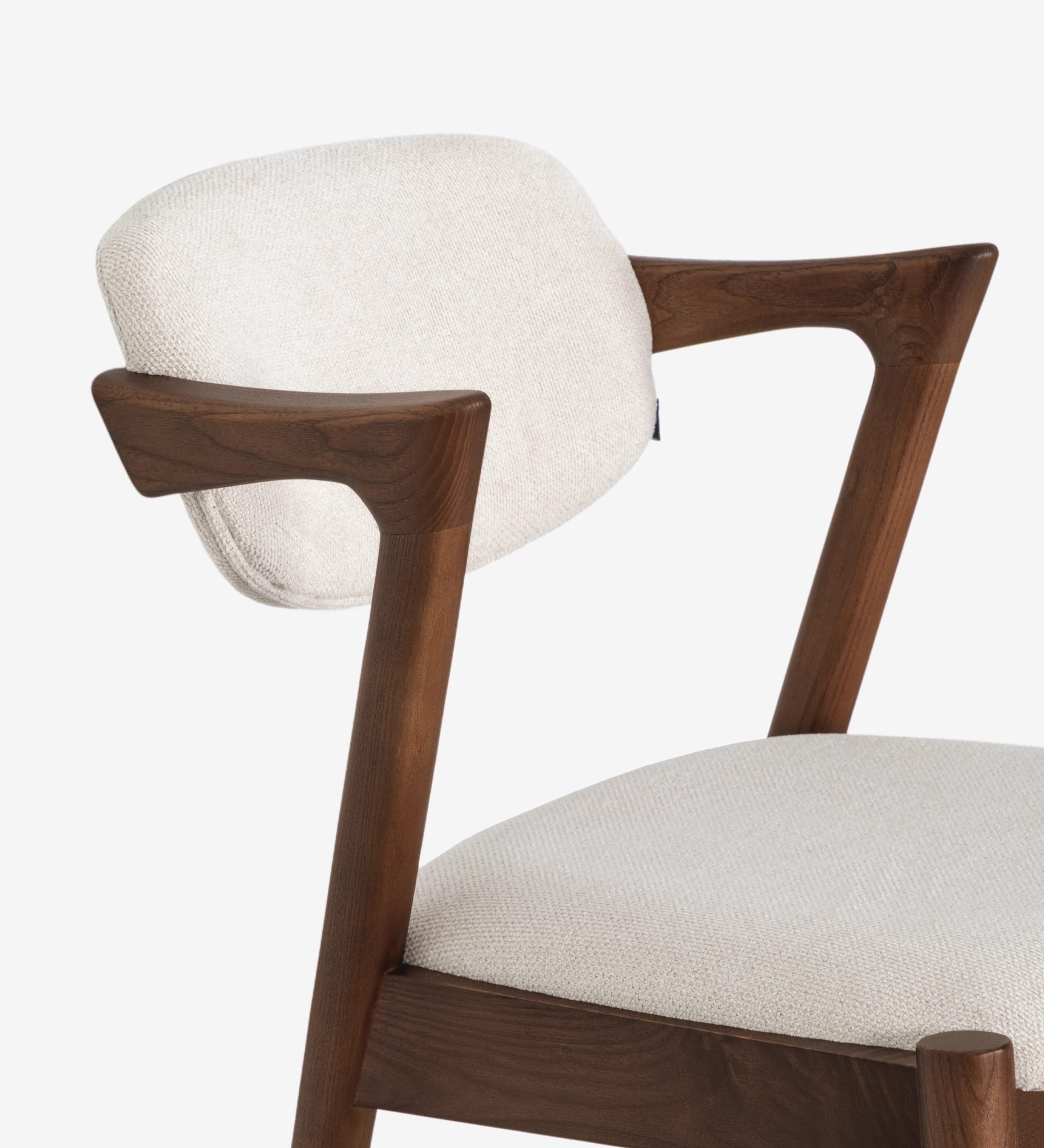 Tabouret Elba en bois foncé et tissu écru, dossier incurvé