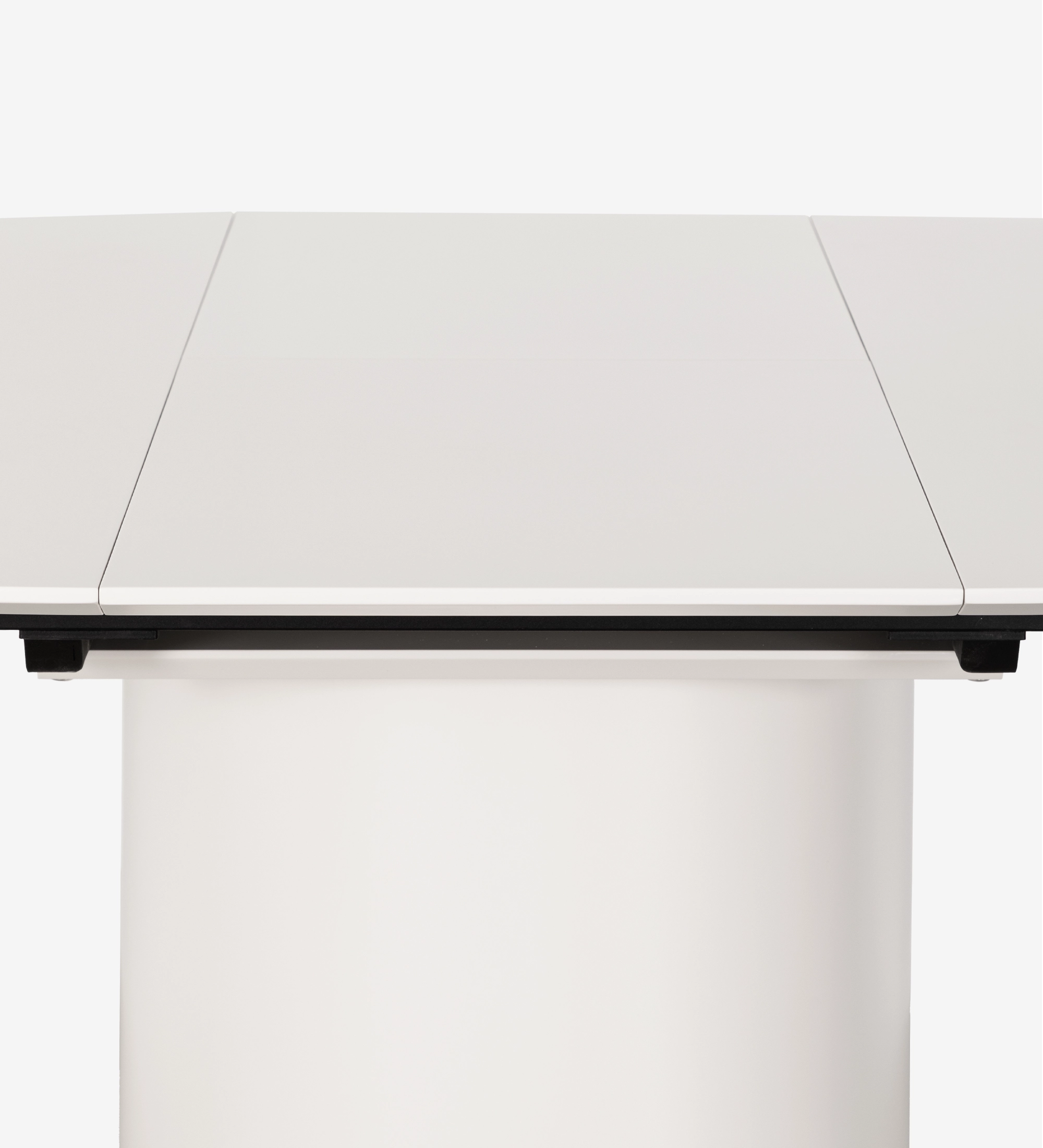 Mesa de Jantar Extensível Geneve branca, tampo extensível e base cilíndrica