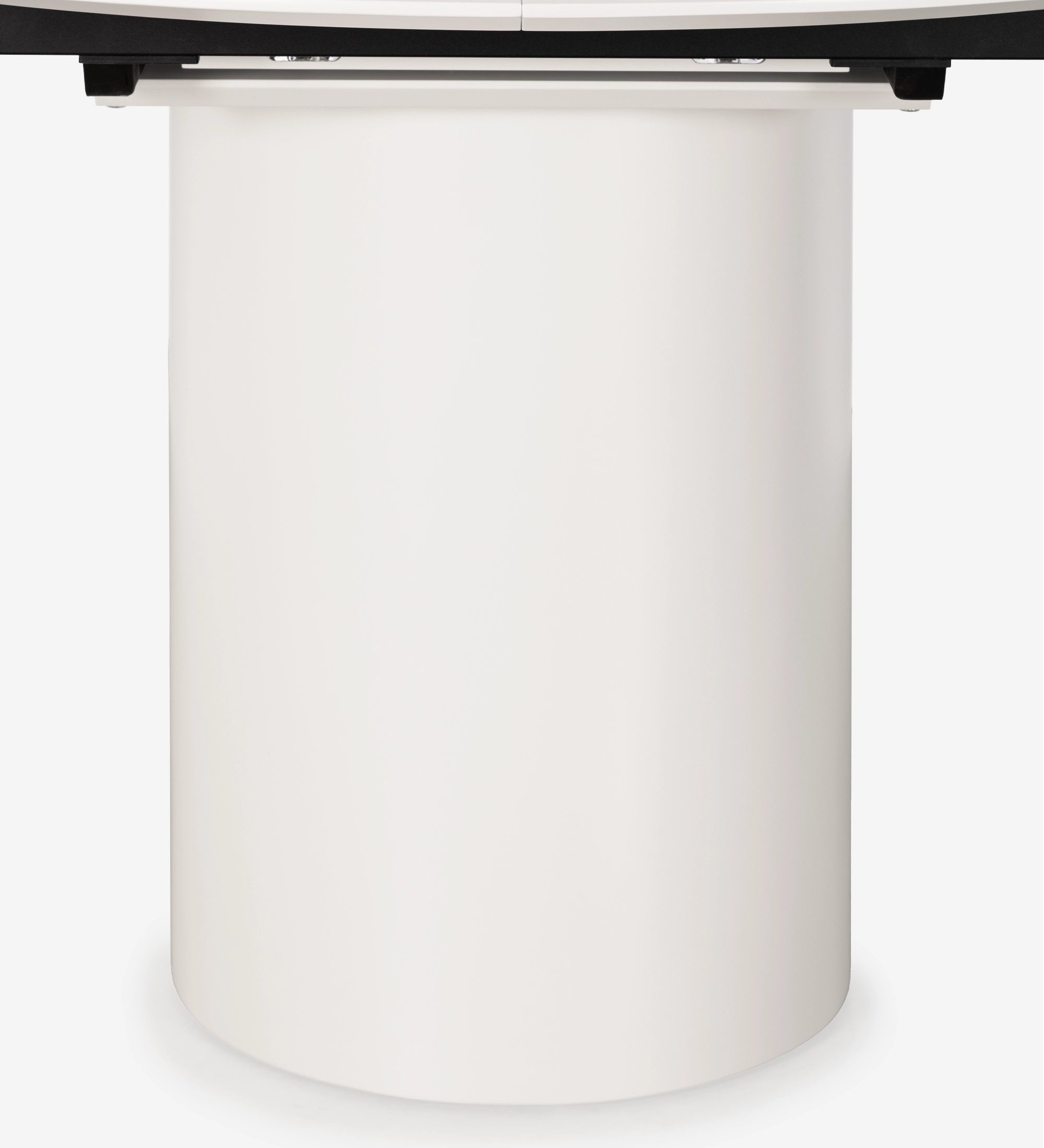 Base cilíndrica branca da Mesa de Jantar Extensível Geneve vista de perto