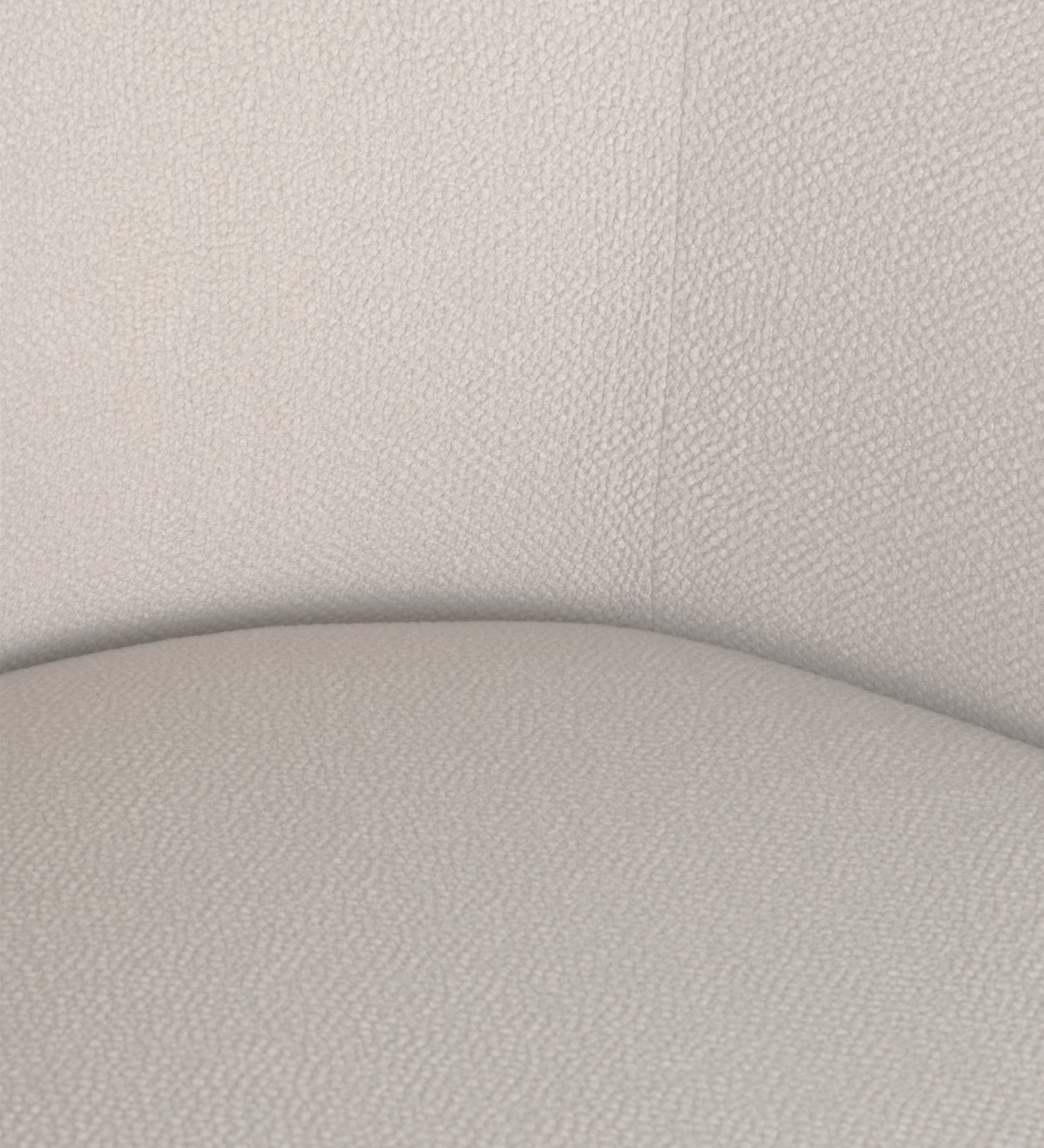 Fauteuil Monaco beige en tissu bouclé, gros plan sur l'assise et le dossier.
