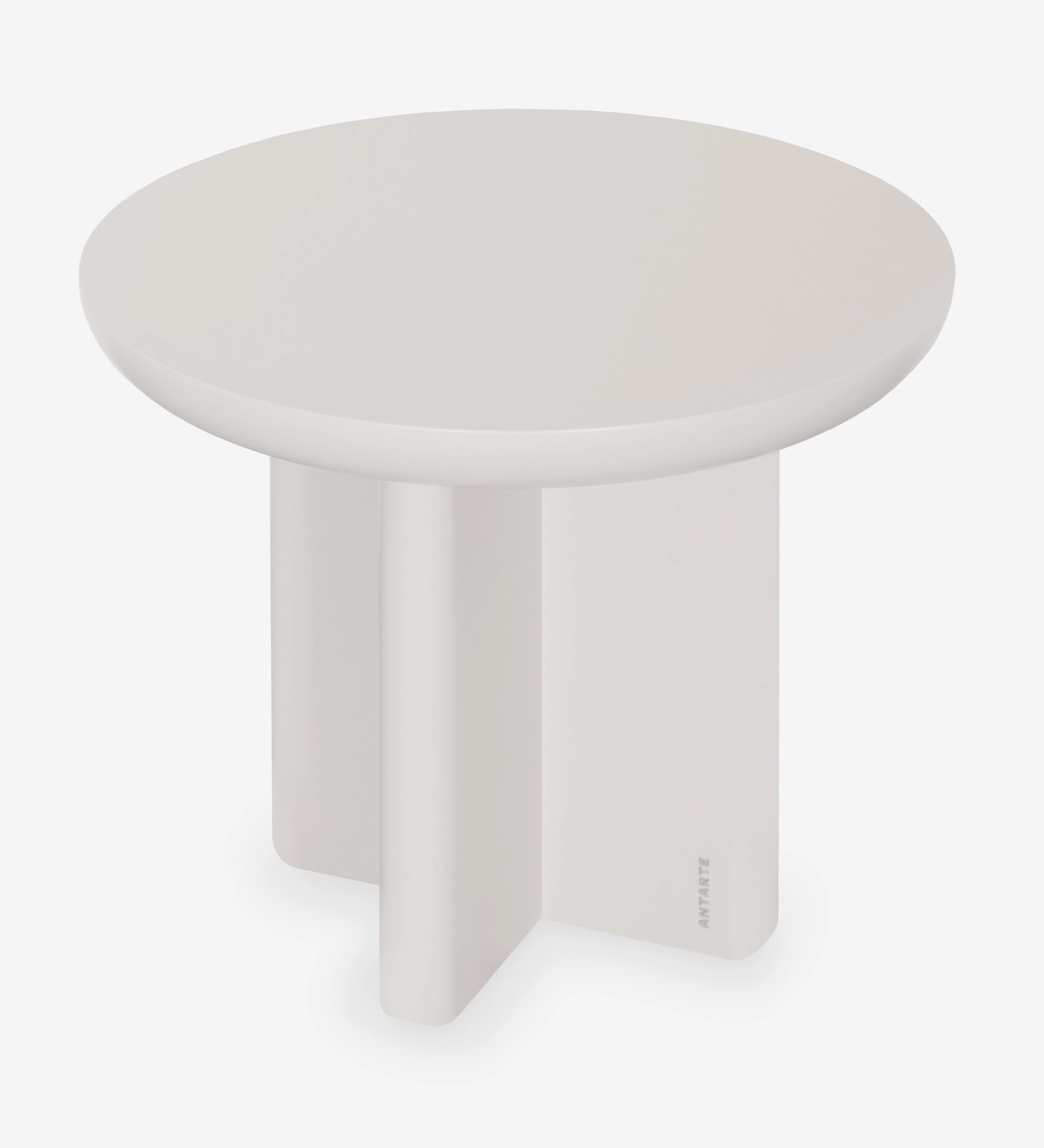 Mesa de Centro Mónaco branca com tampo redondo e base cruzada