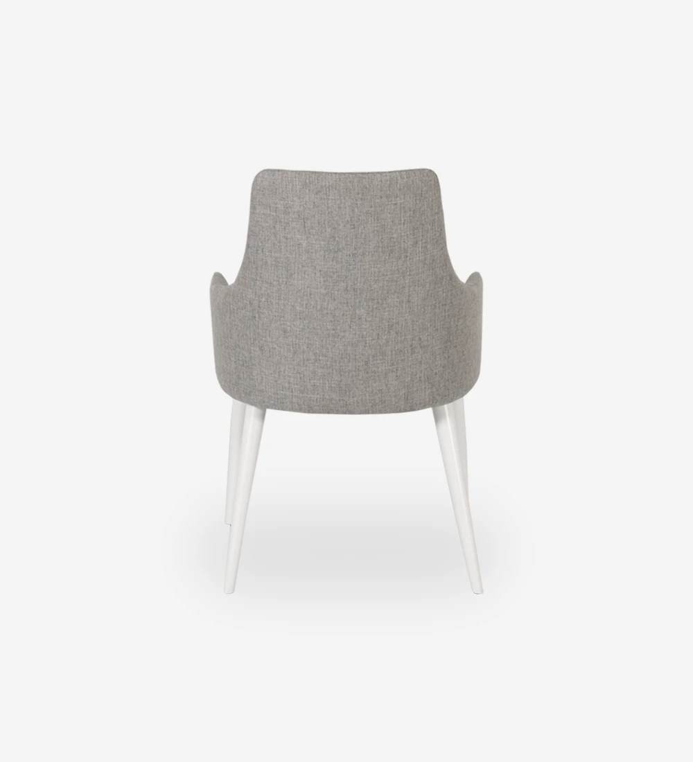 Chair with armrests upholstered in fabric, with white lacquered feet.