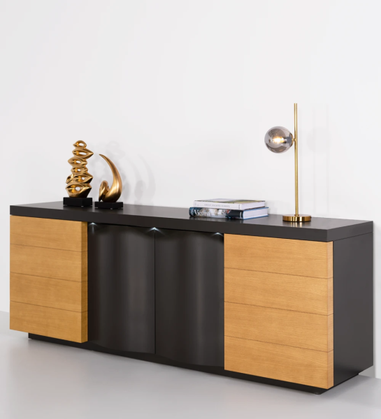 Sideboard with 2 side doors in honey oak and 2 central doors and black lacquered frame, with a drawer for cutlery.