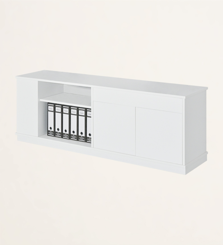 Móvel lateral em carvalho branco, com 2 portas, 1 gaveta e prateleiras.