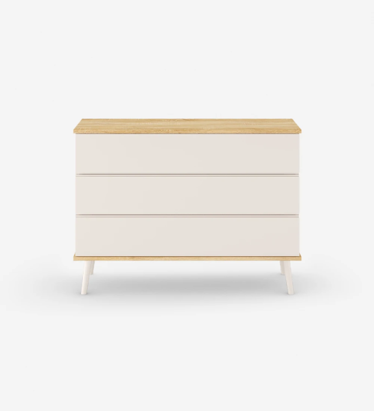 Oslo dresser with 3 drawers and pearl lacquered feet, natural oak structure, 120 x 87,6 cm.