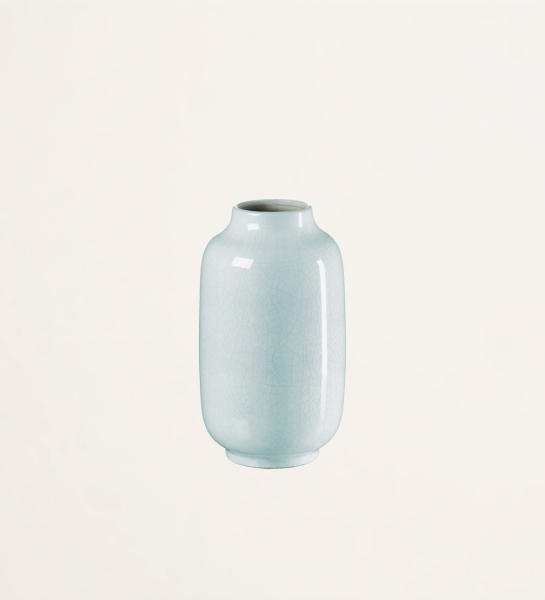 Ceramic vase in turquoise