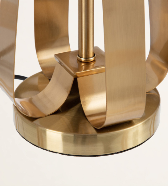 Candeeiro de mesa em metal dourado
