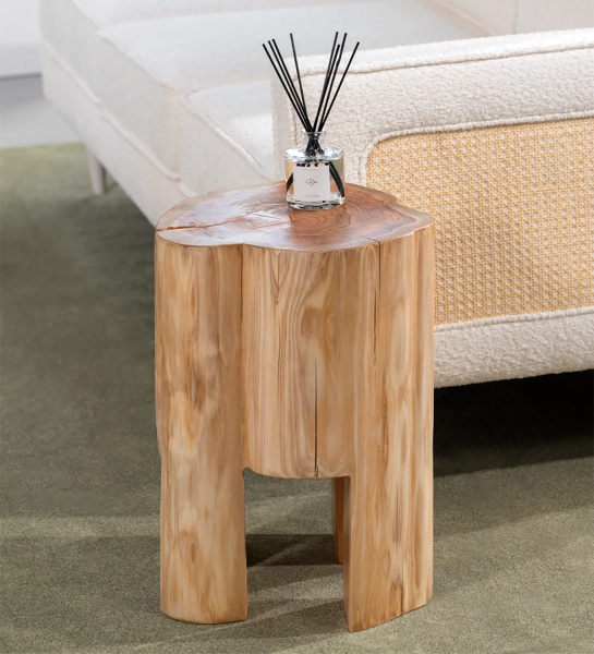 Table d'Appui Tronc Malmo en bois naturel de cryptoméria, Ø 30 à 40 cm.