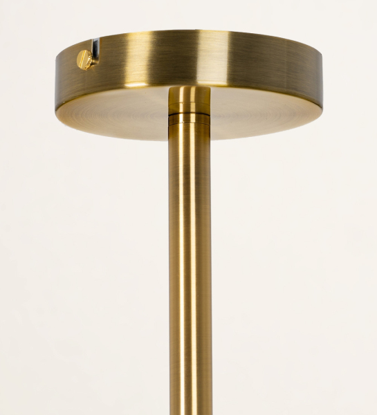 Lámpara de techo suspendida en metal dorado y cristal