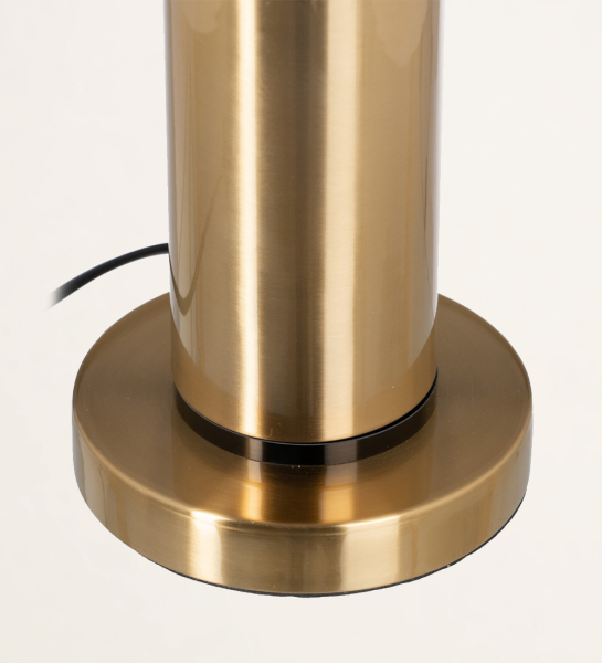 Lámpara de mesa de metal dorado