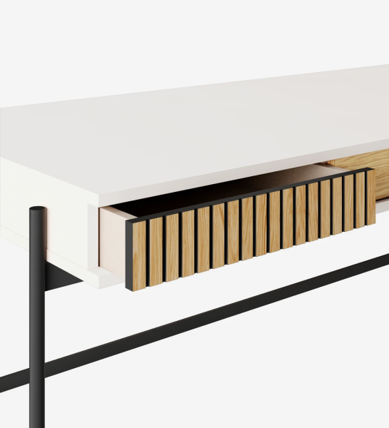 Bureau avec 2 tiroirs avec frises en chêne naturel, structure en perle et pieds en métal laqué noir avec niveleurs.