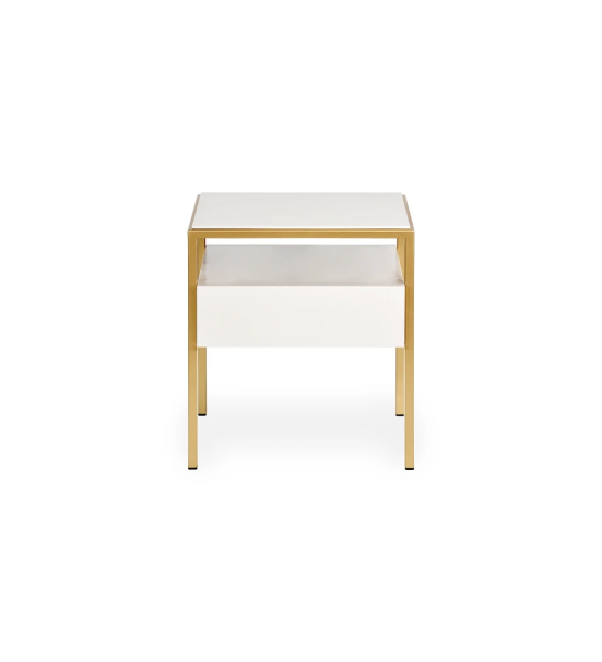 Bedside table with 1 drawer and pearl lacquered top, gold lacquered metal foot.