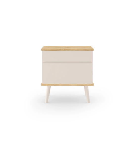 Mesa de cabeceira Oslo 2 gavetas e pés lacados a pérola, estrutura em carvalho cor natural, 55 x 57,5 cm.