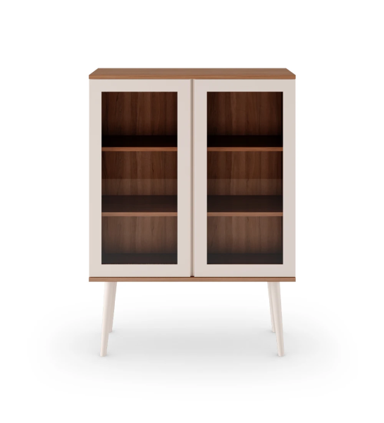 Vitrine Oslo 2 portas lacadas a pérola com vidro, estrutura e prateleiras em nogueira, pés lacados a pérola, 100 x 138,5 cm.