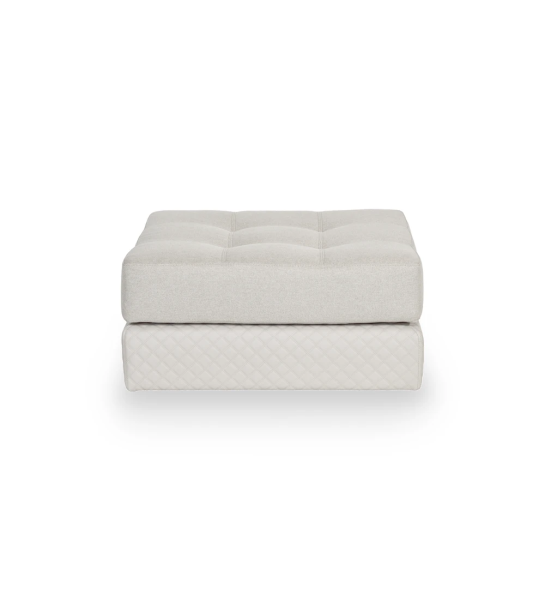 Pouf Londres carré, recouvert en tissu gris clair, 90 x 90 cm.