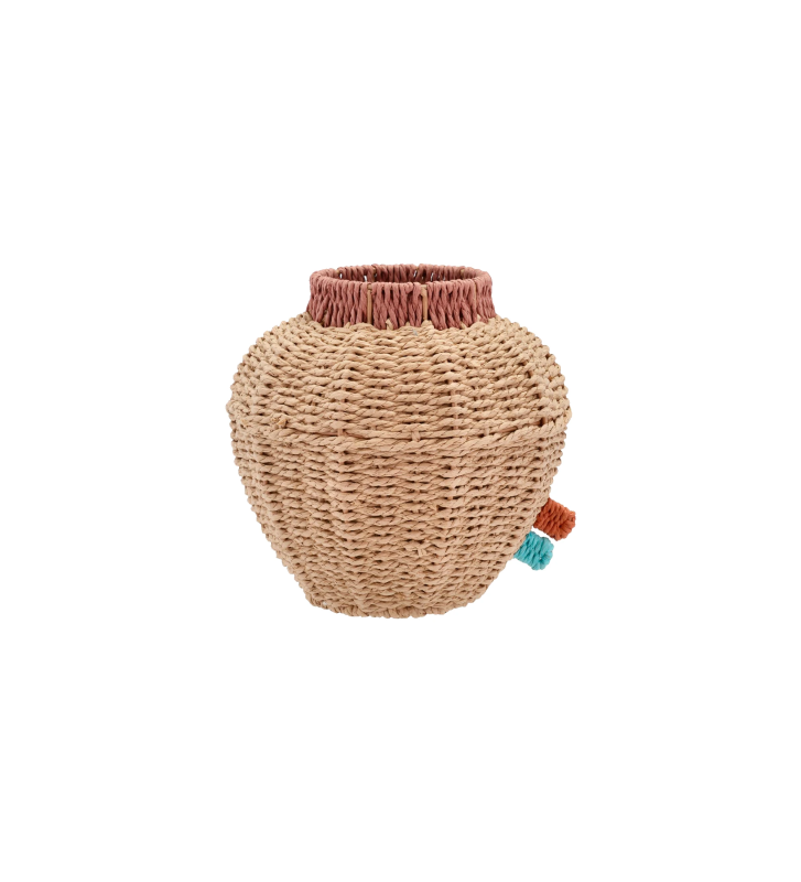 Vase en cordon de papier beige avec récipient en verre.
