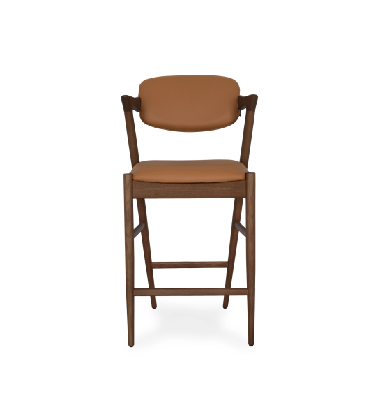 Stool in walnut-colored ash wood, with seat and back upholstered in leather.