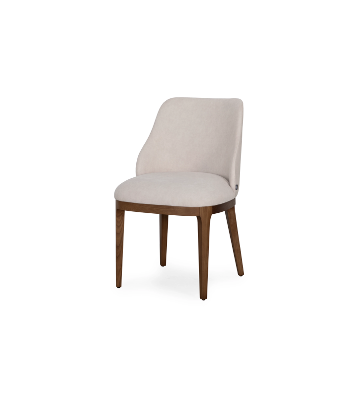 Chaise Cannes tapissée de tissu beige, pieds en frêne couleur noyer.