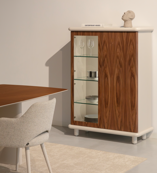 Showcase with lighting and sensor, 2 doors in natural walnut, pearl structure.