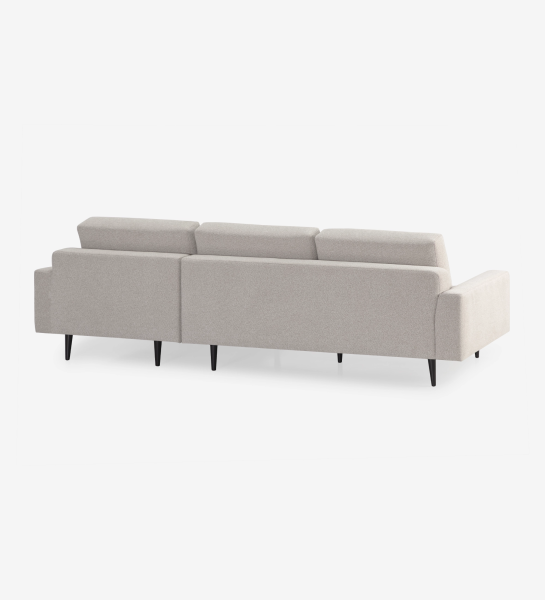 Canapé Oslo 2 places et chaise longue gauche, recouvert en tissu toffee, pieds laqués marron foncé, 262 cm.