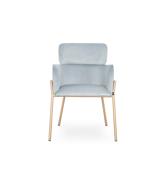 Chair with armrests upholstered in blue fabric, with golden lacquered metallic structure.