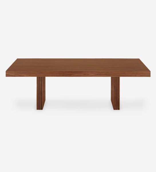 Mesa de comedor Cannes rectangular 250 x 110 cm, en nogal natural, pies con frisos.