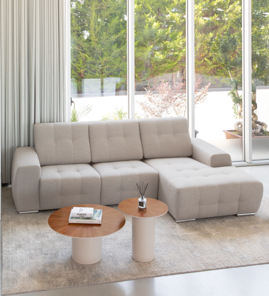 Sofá Madrid 2 plazas y chaise longue derecha, tapizado en tela gris, 287 cm.