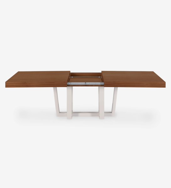 Mesa de jantar extensível retangular com tampo em nogueira natural e pé lacado a pérola.
