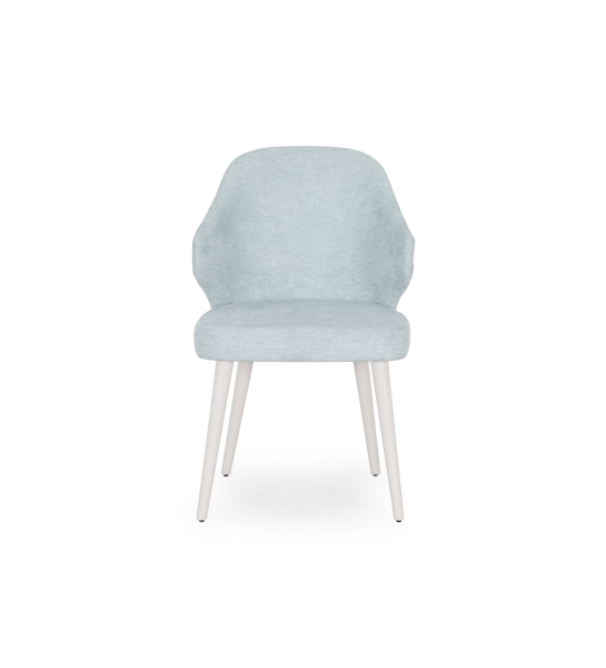Silla tapizada en tela azul, pies lacadas en perla.