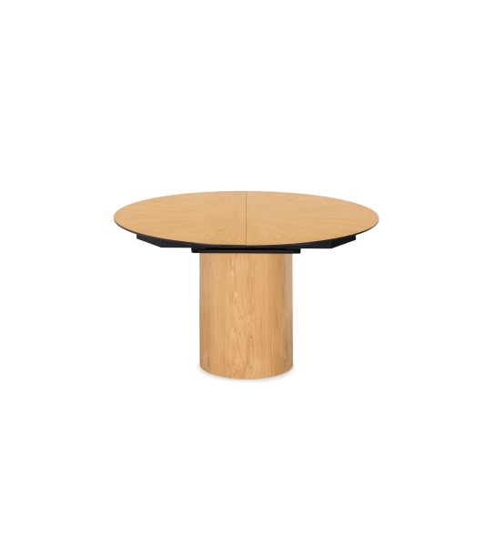 Table de repas ronde extensible Ø 130 cm, plateau en chevrons et pied en chêne naturel, détail du plateau laqué noir.