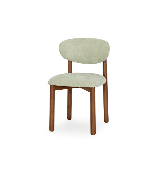 Silla de madera de fresno color nogal, con asiento y respaldo tapizados en tela verde.