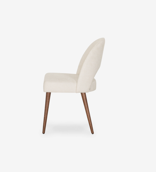 Chaise Paris beige rembourrée, pieds en bois foncé vus de profil