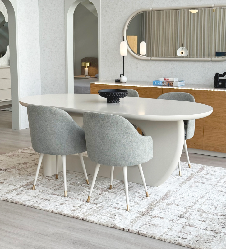 Tapis abstrait aux tons beige et brun, finition bord plié + feutre feltex 6 mm.